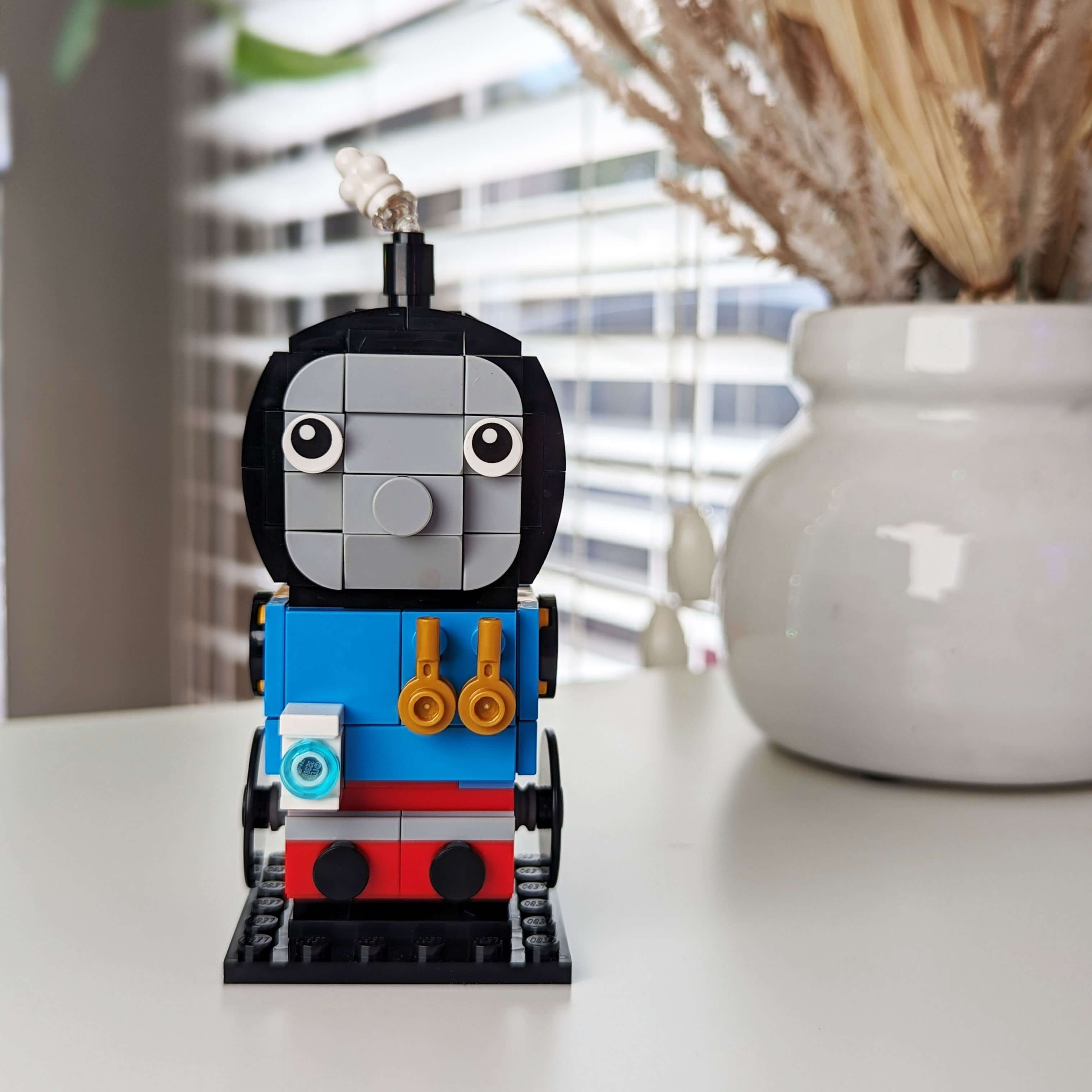 That Tank Engine Thomas Brick Head - Custom Building Set - Made Using LEGO® Parts